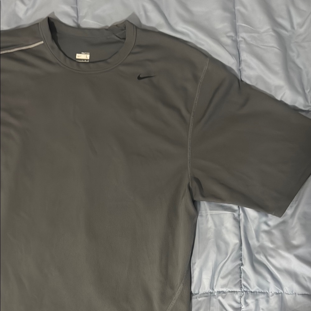 NikeFIT DRY Gray Performance Tee